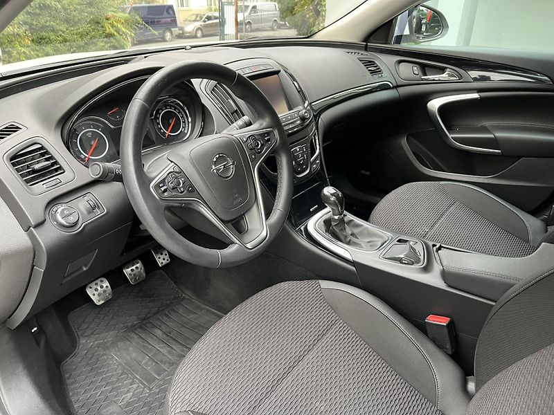Opel Insignia (2015) 2.0 CDTi, NOVÉ ČR - fotka 15 z 33