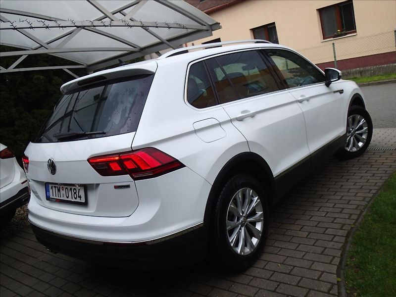 Volkswagen Tiguan 2,0 ČR, 4x4, Tažné - fotka 13 z 73