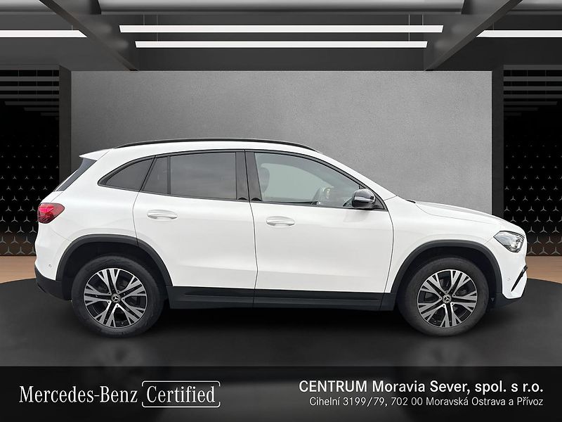 Mercedes-Benz GLA 200d 4MATIC, CZ, 1.majitel - fotka 6 z 17