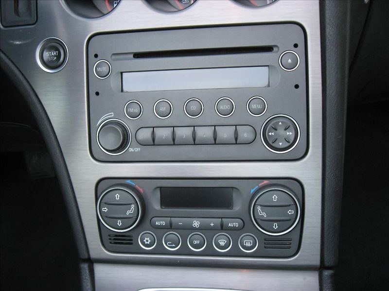Alfa Romeo Spider 2,2 JTS 185PS  Exclusive - fotka 28 z 46