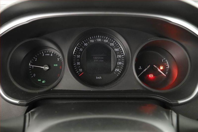 Renault Mégane (2018) Limited 1.6 SCe, Tempomat - fotka 10 z 13