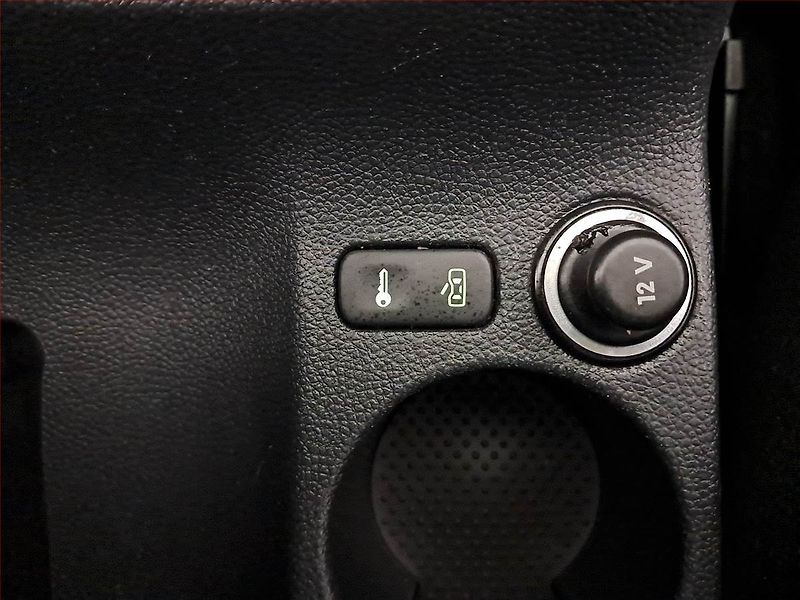 Škoda Octavia (2009) Ambiente 1.9 TDI, nová STK - fotka 15 z 16