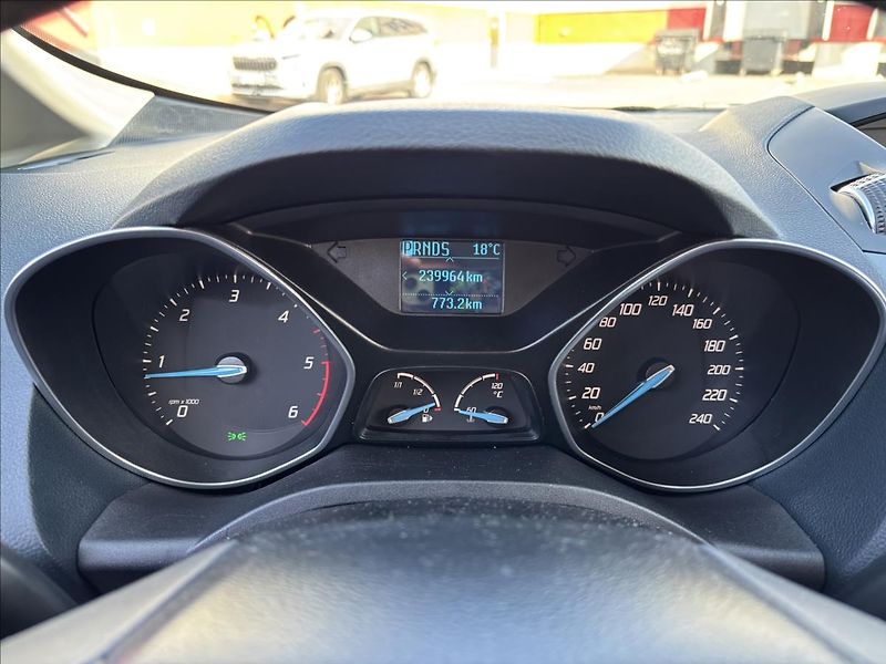 Ford C-MAX 2,0 TDCi 103kW Titanium - fotka 24 z 39
