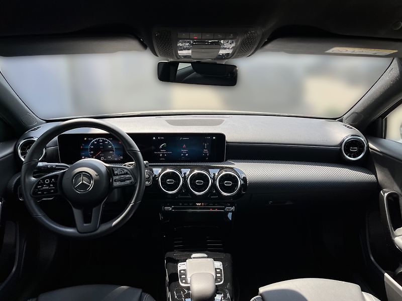 Mercedes-Benz Třídy A 180 - fotka 14 z 20