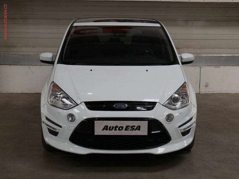 Ford S-MAX (2013) 2.2 TDCi, Titanium S, AT - fotka 2 z 24