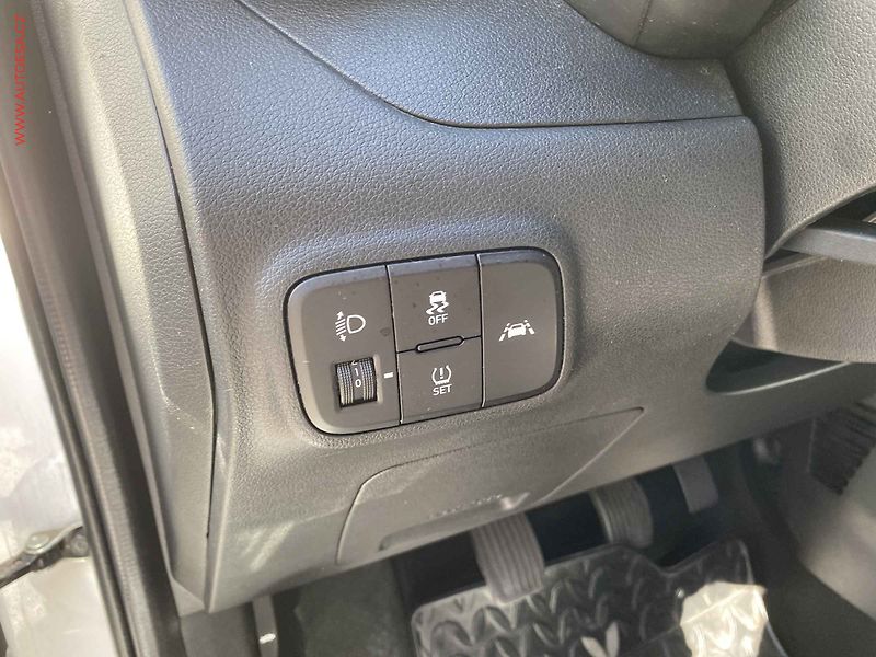 Hyundai i10 (2022) 1.0 i, ČR, Comfort, park. - fotka 15 z 16