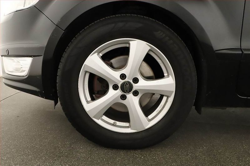 Ford Galaxy (2011) 2.0 TDCi, Automat, 7 míst - fotka 12 z 17