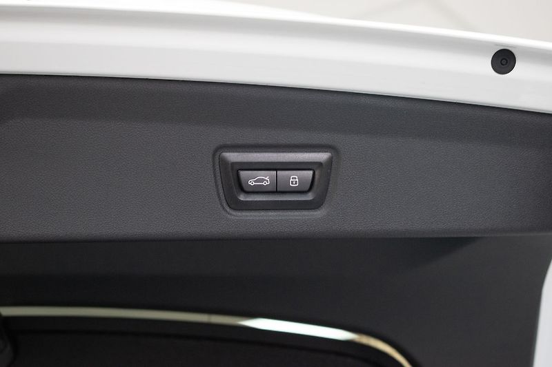 BMW Řada 4 420d xD ///M*ZÁRUKA*N.TOPENÍ* - fotka 41 z 43