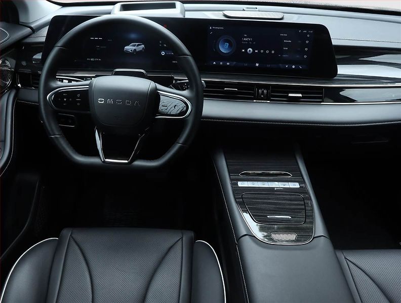 Omoda 5 EV (2025) Premium 61 kWh - fotka 7 z 25