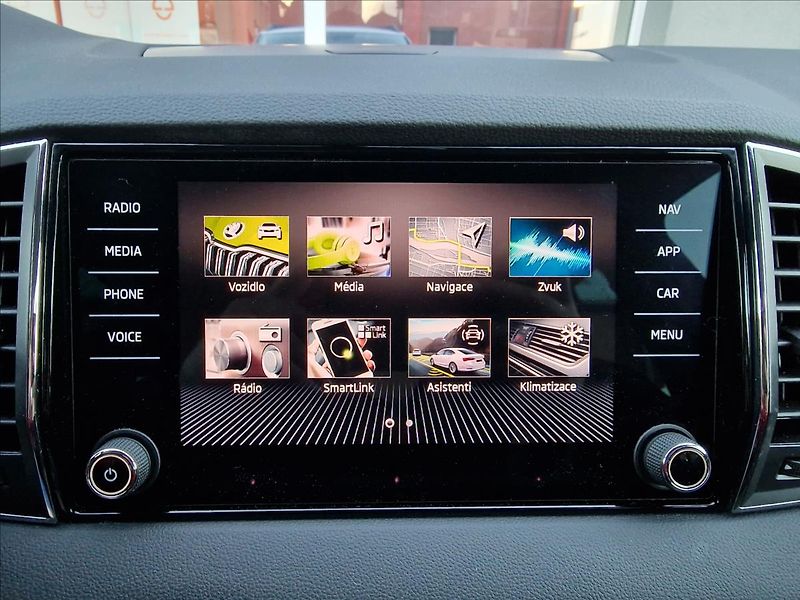 Škoda Karoq 2.0 TDI Style DSG,ČR,1.Maj - fotka 25 z 50