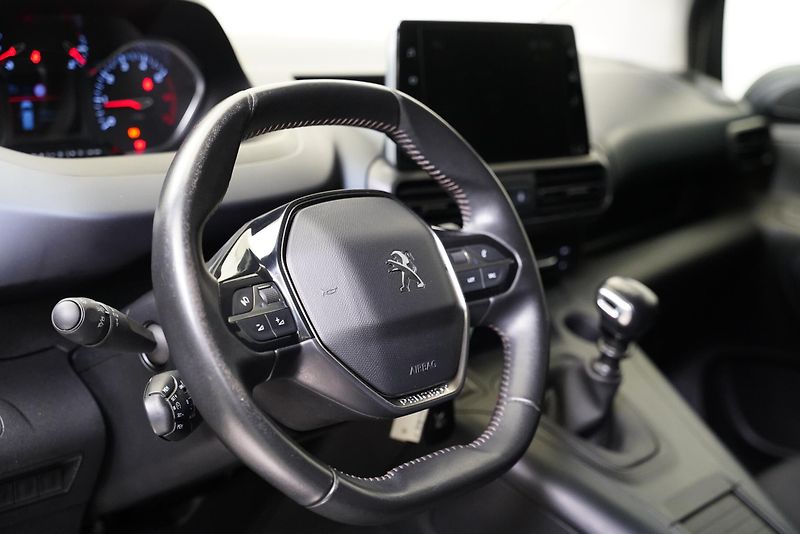 Peugeot Rifter - fotka 14 z 33
