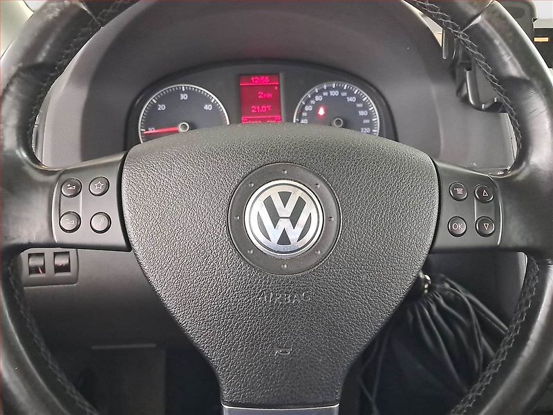 Volkswagen Touran (2007) 2.0 TDI, Automat, po STK - fotka 16 z 18