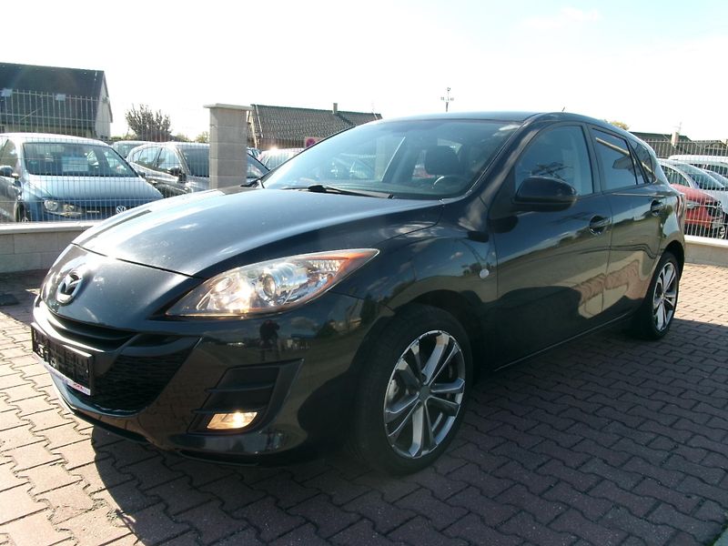 Mazda 3 (2010) 1,6 16V AUTOKLIMA 90th EDITION - fotka 2 z 28