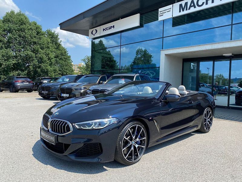 BMW M8 M850i xDrive Cabrio MAX výbava - fotka 5 z 26