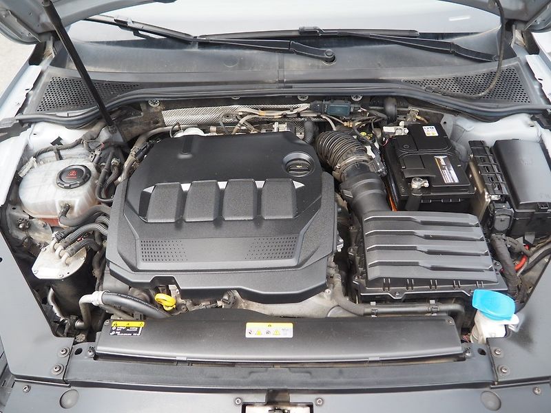 Volkswagen Passat (2020) 2.0TDI, 90kW - fotka 36 z 36