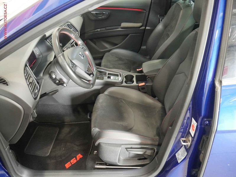 Seat Leon (2019) 2.0 TDI, 1.maj, DSG, navi - fotka 9 z 23