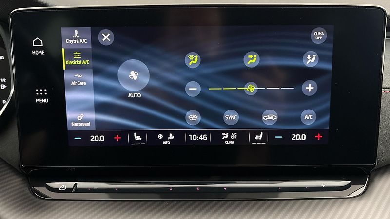 Škoda Octavia 2.0 TSI DSG RS Combi - fotka 24 z 26