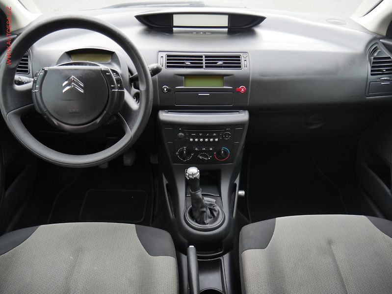 Citroën C4 (2005) 1.4 16V, ČR, AC, temp - fotka 8 z 17