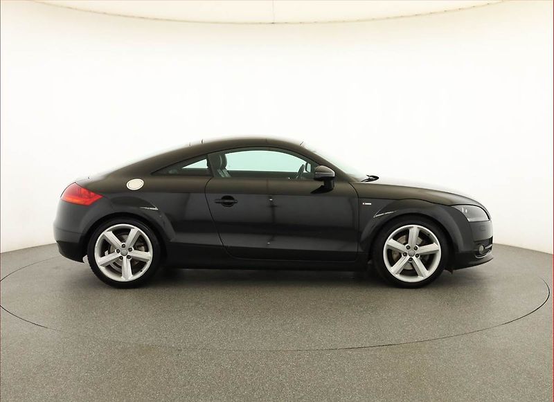 Audi TT (2009) 1.8 TFSI - fotka 6 z 16
