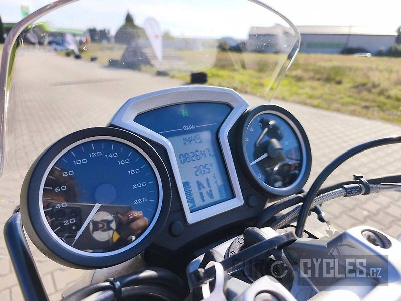 BMW R 1200 R (2012) - fotka 12 z 12