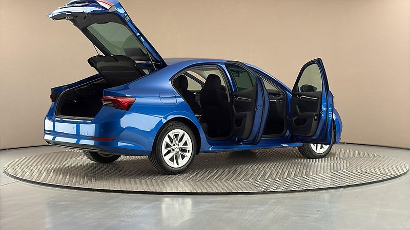 Škoda Octavia 1.5 TSI Style - fotka 6 z 29