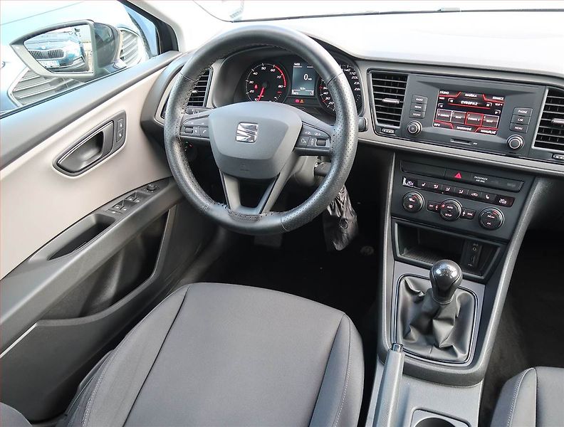 Seat Leon (2017) Comfort 1.2 TSI, Serv.kniha - fotka 7 z 14