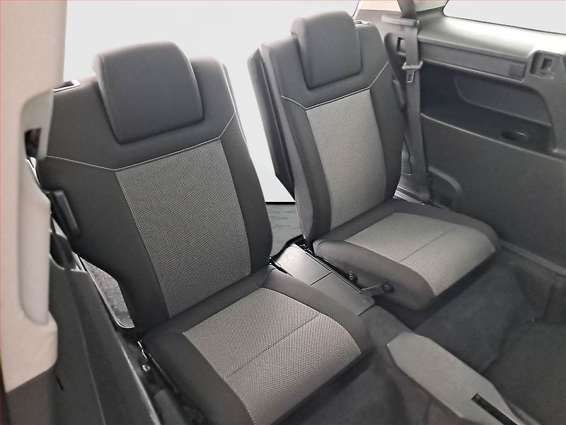 Opel Zafira (2009) 1.6, 7 míst - fotka 17 z 19