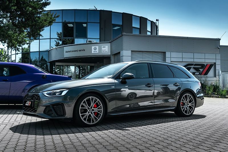 Audi A4 50 TDI quattro S-line - fotka 24 z 24