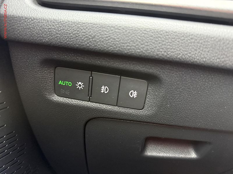 Škoda Octavia (2020) 2.0 TDi, ČR, Ambition - fotka 12 z 19