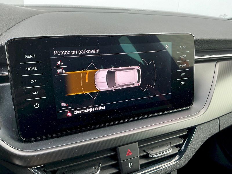 Škoda Kamiq (2021) 1.0 TSI DSG Monte Carlo - fotka 25 z 31