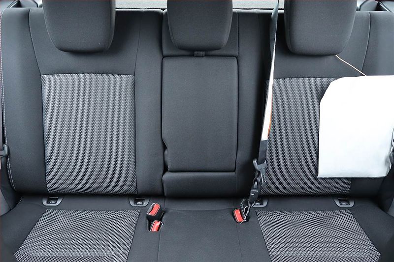 Suzuki SX4 S-Cross (2013) 1.6 VVT, Serv.kniha, Tempomat - fotka 10 z 17