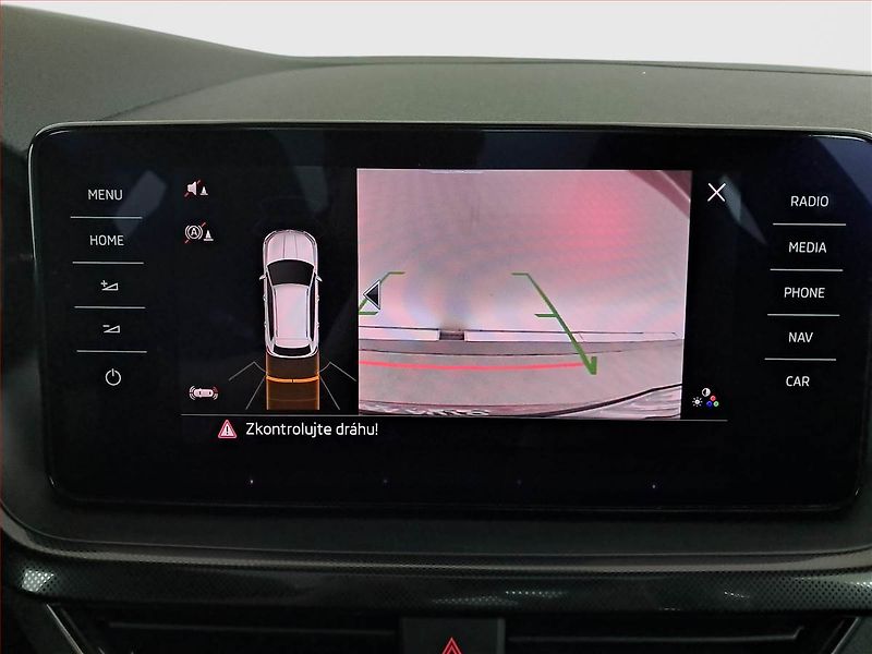 Škoda Kamiq (2020) 1.5 TSI, Automat, Navi - fotka 16 z 20