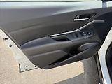 Toyota C-HR 1,8 Comfort Business - náhled 17