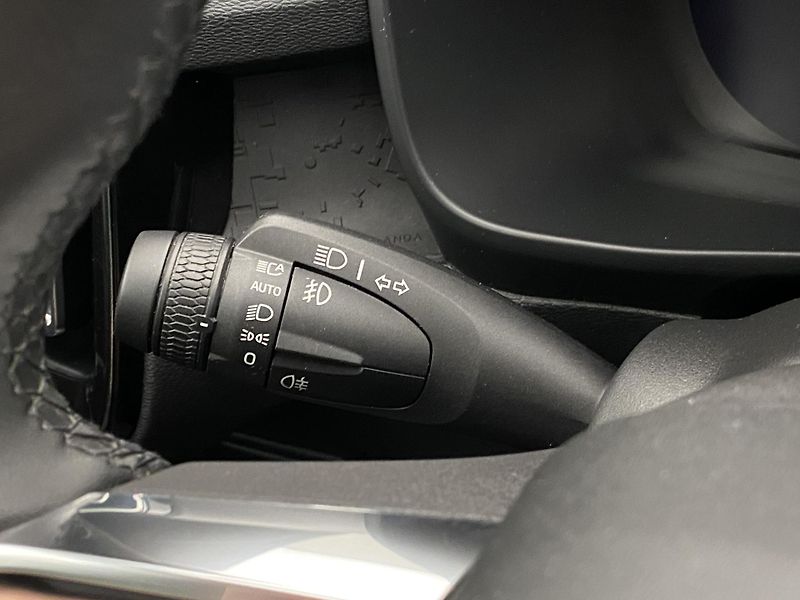 Volvo XC40 PURE ELECTRIC RECHARGE CORE  - fotka 22 z 49