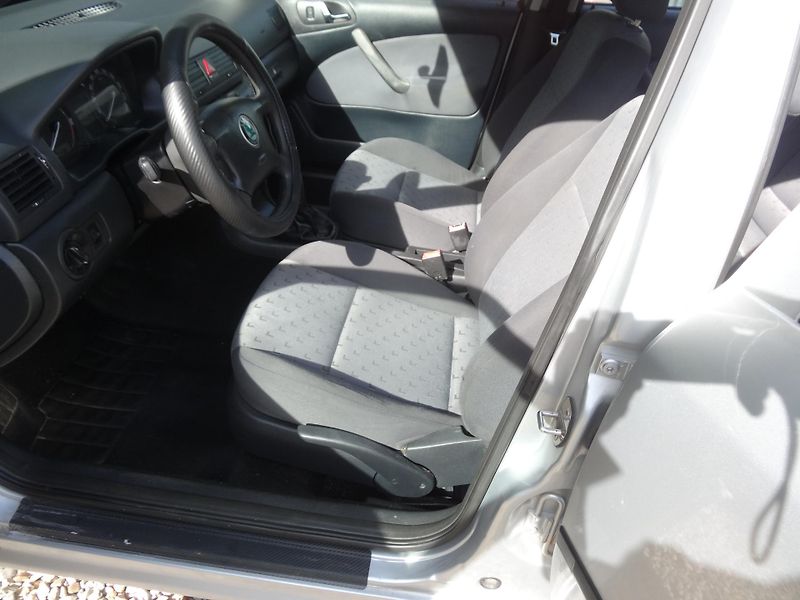 Škoda Octavia kombi 1.9 TDi Taž. zařízení - fotka 12 z 15