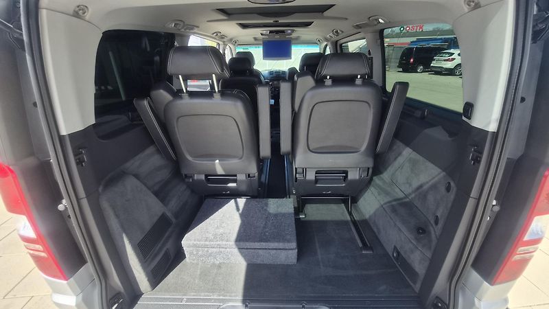 Mercedes-Benz Viano 3.0CDi V6, AUT 8míst DPH  - fotka 19 z 23