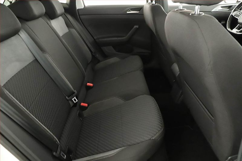 Volkswagen Polo (2018) R-Line 1.0 TSI, Serv.kniha - fotka 7 z 13