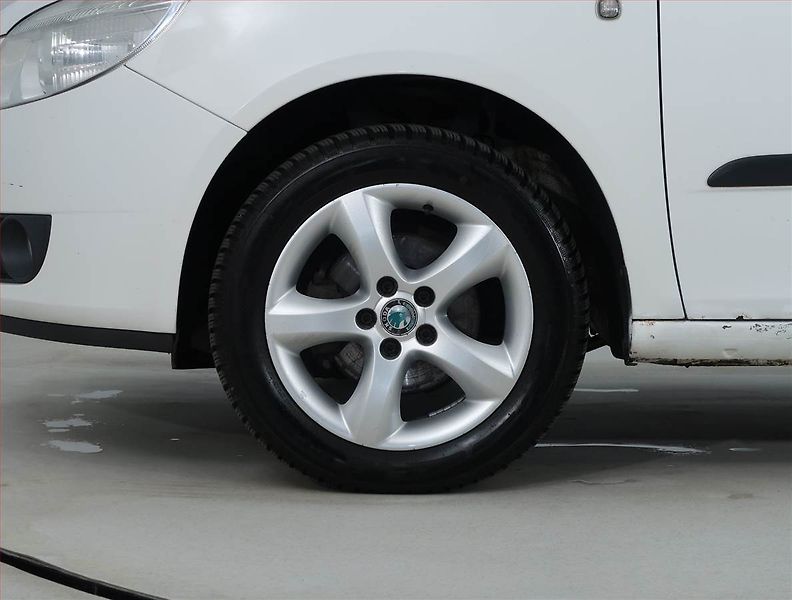 Škoda Fabia (2008) 1.2 12V, za skvělou cenu - fotka 14 z 17