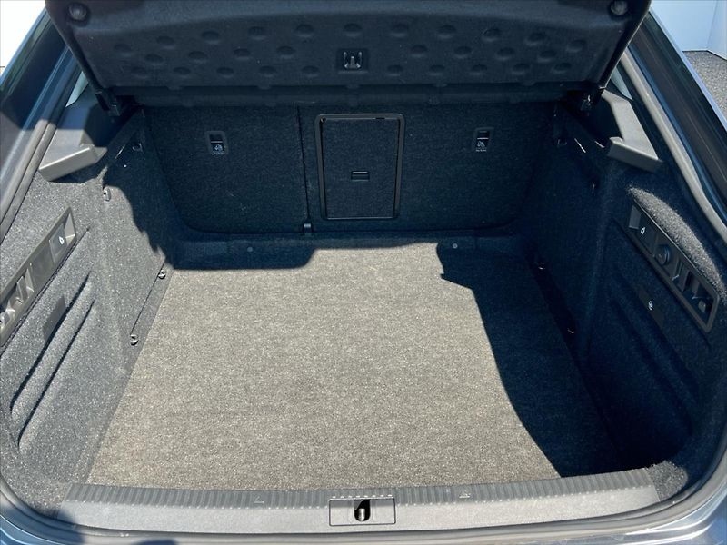 Škoda Superb 2,0 TDi 110kW 7DSG STYLE  REZE - fotka 14 z 27