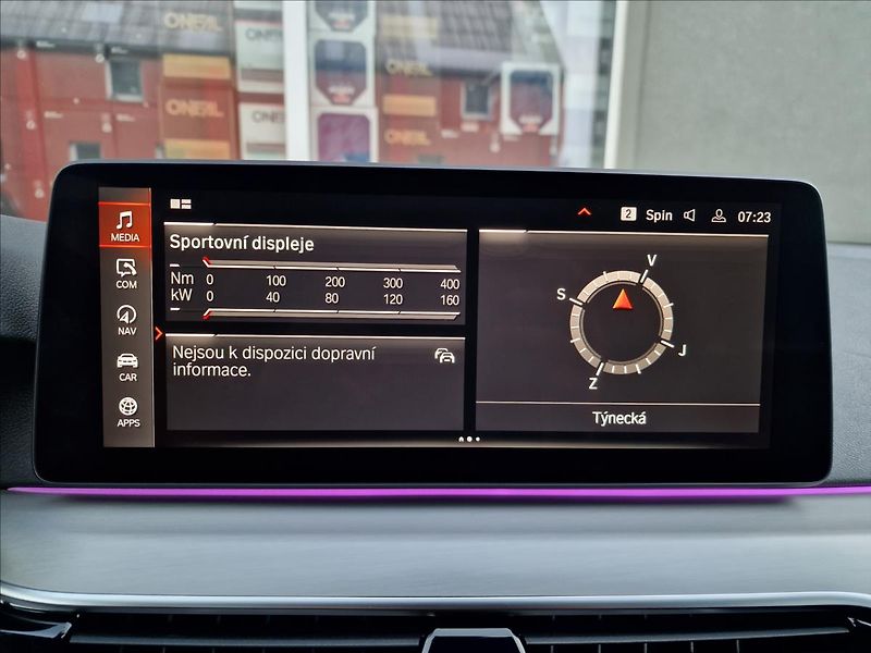BMW Řada 5 520d Xdrive M-Sport ČR,1.Maj. - fotka 25 z 50