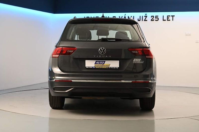 Volkswagen Tiguan (2022) 2.0 DSG LED ACC Kamera Tažné T - fotka 6 z 28