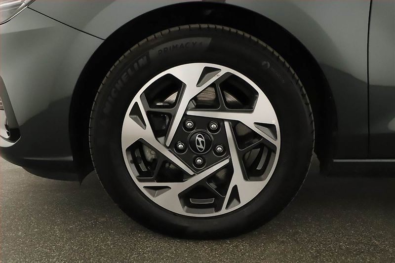 Hyundai i30 (2025) Style 1.0 T-GDI - fotka 16 z 16