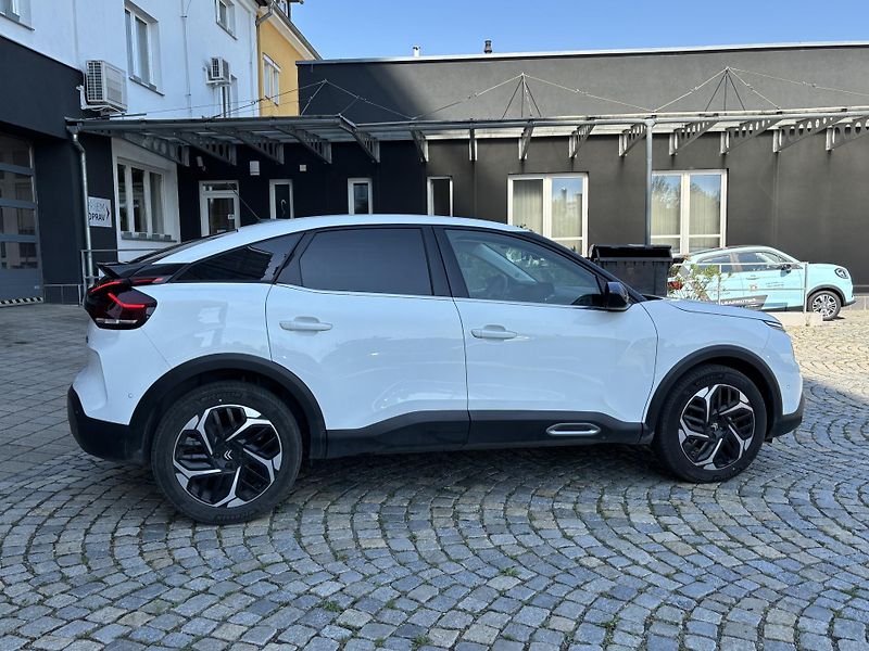 Citroën C4 1,2 PureTech 130k EAT8 SHINE - fotka 4 z 10