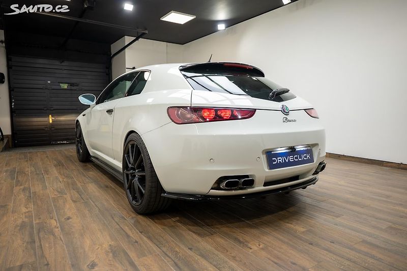 Alfa Romeo Brera SkyView 2.4 JTDm 154 kW - fotka 7 z 29
