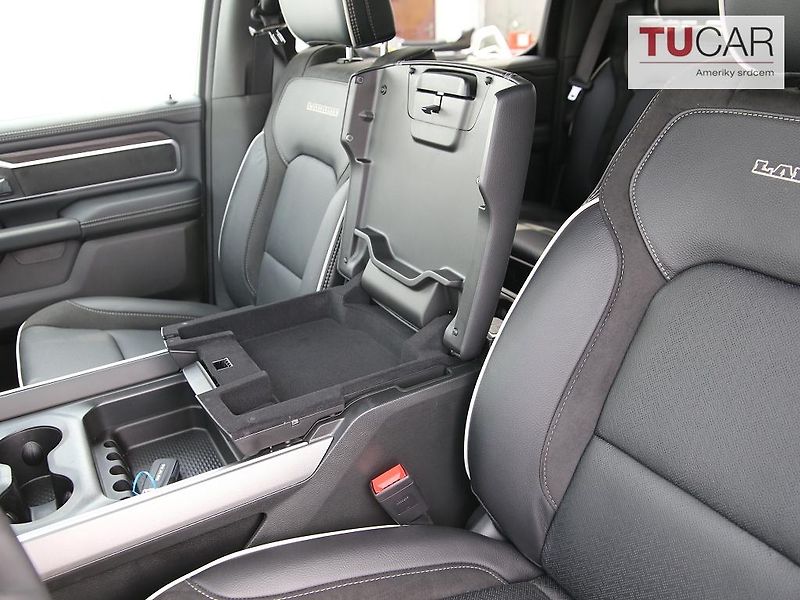 RAM 1500 (2026) Laramie 5.7 V8 HEMI 2026 - fotka 31 z 43
