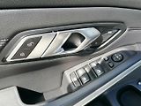 BMW Řada 3 (2022) REZERVACE! 320e PHEV - náhled 27