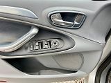 Ford Galaxy 2.0 TDCi 96 kW 7 míst - náhled 17