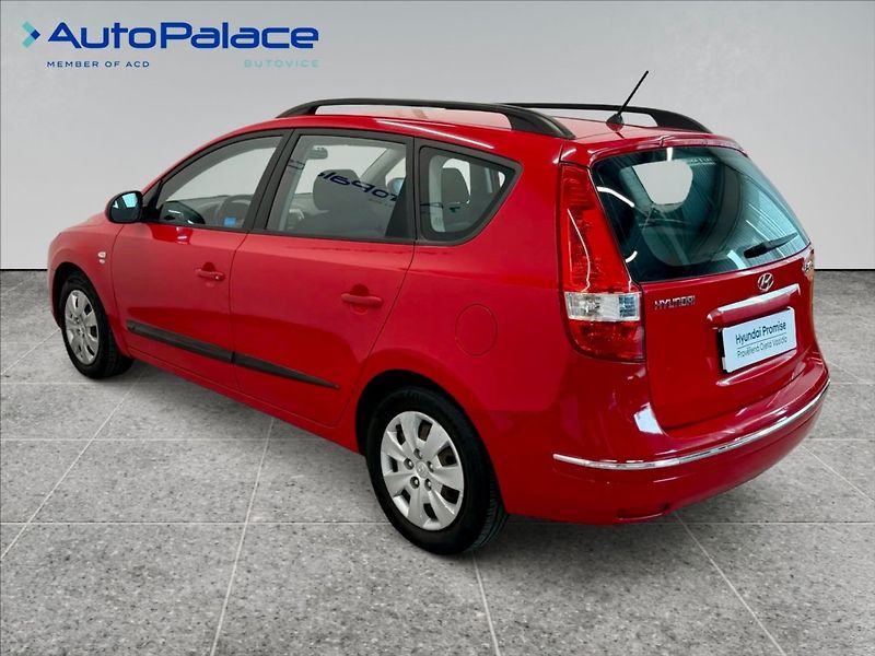 Hyundai i30 1,6 i PRVNÍ MAJITEL 92KW - fotka 6 z 14