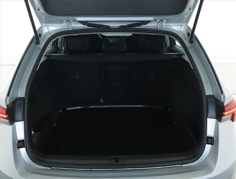Škoda Octavia (2023) Ambition 2.0 TDI, ČR,1.maj - fotka 13 z 15