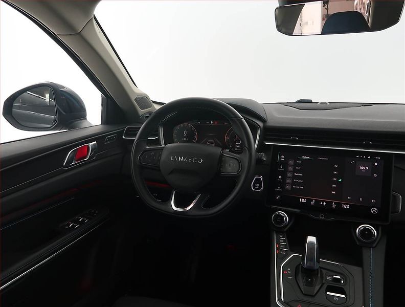 Lynk & Co 01 (2024) Plug-in Hybrid - fotka 7 z 22